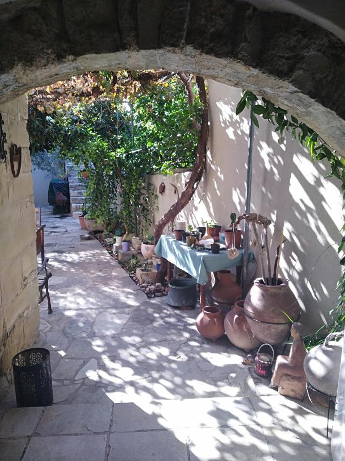Avli-the courtyard Otel Lefkoşa Dış mekan fotoğraf